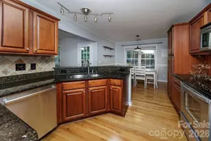 1084 Castlebrook Dr, Salisbury, NC 28146 - Photo 9