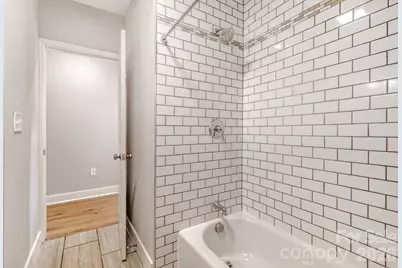 1521 Hawthorne Lane, Charlotte, NC 28205 - Photo 19