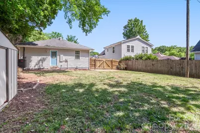 1521 Hawthorne Lane, Charlotte, NC 28205 - Photo 25
