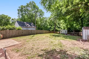 1521 Hawthorne Ln, Charlotte, NC 28205 - Photo 21