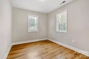 1521 Hawthorne Ln, Charlotte, NC 28205 - Photo 17