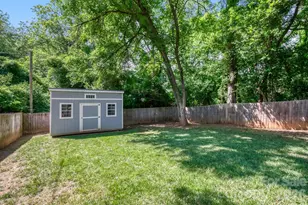 1521 Hawthorne Ln, Charlotte, NC 28205 - Photo 27