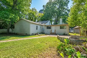 2120 Amesbury Ave, Charlotte, NC 28205 - Photo 5