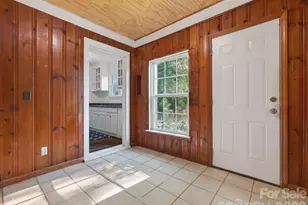 2120 Amesbury Ave, Charlotte, NC 28205 - Photo 19