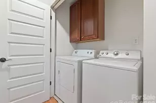 2120 Amesbury Ave, Charlotte, NC 28205 - Photo 31