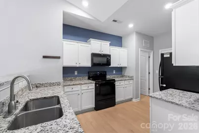 7318 Cuddington Drive, Charlotte, NC 28215 - Photo 15