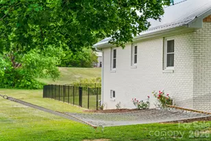97 Paul Holland Rd, Canton, NC 28716 - Photo 31