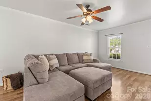 6907 Murray Grey Ln, Charlotte, NC 28273 - Photo 9