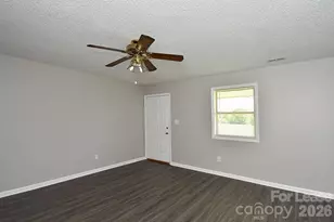152 Glen-Gar Dr, Lincolnton, NC 28092 - Photo 5
