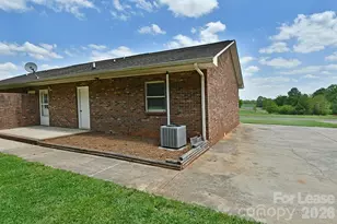 152 Glen-Gar Dr, Lincolnton, NC 28092 - Photo 15