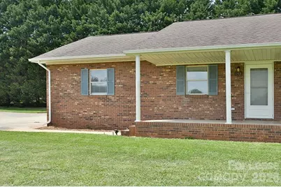 152 Glen Gar Drive, Lincolnton, NC 28092 - Photo 1