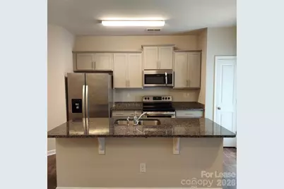 6050 Guildford Hill Lane, Charlotte, NC 28215 - Photo 3