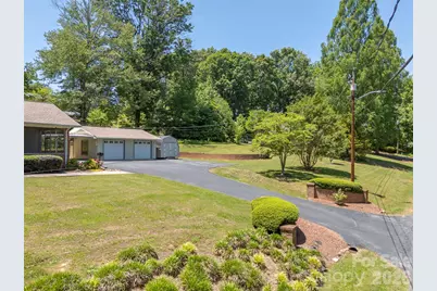 113 Chestnut Road, Landrum, SC 29356 - Photo 41