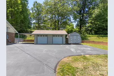 113 Chestnut Road, Landrum, SC 29356 - Photo 3