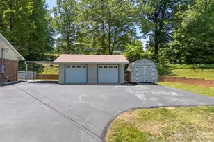 113 Chestnut Rd, Landrum, SC 29356 - Photo 3