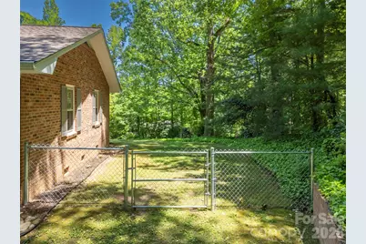 113 Chestnut Road, Landrum, SC 29356 - Photo 31