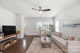 3742 Memorial Pkwy, Charlotte, NC 28217 - Photo 13