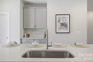 3742 Memorial Pkwy, Charlotte, NC 28217 - Photo 11