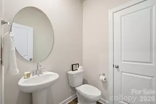 3742 Memorial Pkwy, Charlotte, NC 28217 - Photo 15