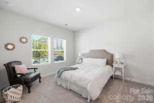3742 Memorial Pkwy, Charlotte, NC 28217 - Photo 5