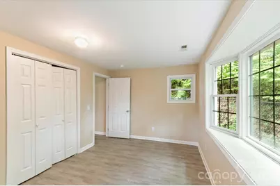 407 W Main Street, Brevard, NC 28712 - Photo 15