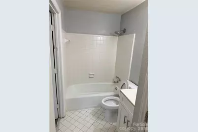9123 Spyglass Place #I, Charlotte, NC 28214 - Photo 5