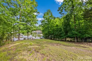 521 Rosebush Ln, Clover, SC 29710 - Photo 5