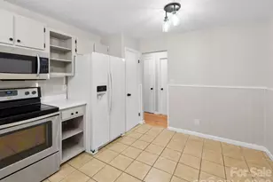 56 Knoll Ridge Dr, Asheville, NC 28804 - Photo 11