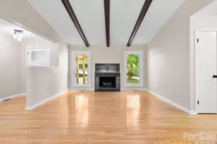 56 Knoll Ridge Dr, Asheville, NC 28804 - Photo 3