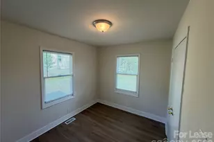 1732 Newland Rd, Charlotte, NC 28216 - Photo 15