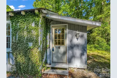 315 Alabama Avenue, Hendersonville, NC 28739 - Photo 13