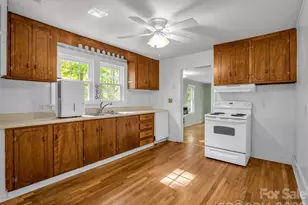 315 Alabama Ave, Hendersonville, NC 28739 - Photo 19
