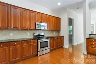 240 Clairborne Ct, Matthews, NC 28104 - Photo 13