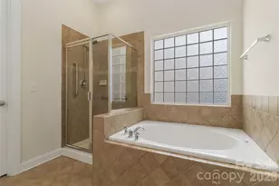 240 Clairborne Ct, Matthews, NC 28104 - Photo 25