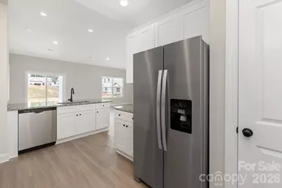 6512 Fairford Drive, Charlotte, NC 28215 - Photo 9