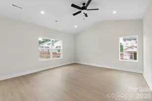 6512 Fairford Dr, Charlotte, NC 28215 - Photo 3