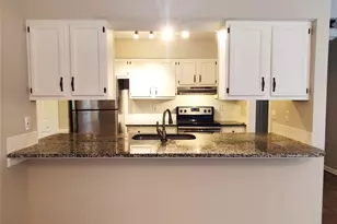 6041 Acadian Woods Dr, Charlotte, NC 28227 - Photo 3