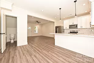 729 Wabash Ave, Charlotte, NC 28208 - Photo 9