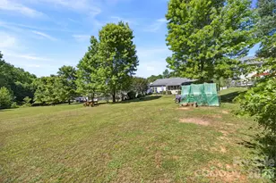 40 Ashton Bluff Cir, Mount Holly, NC 28120 - Photo 33