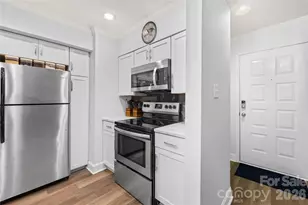 244 S Cedar St, Charlotte, NC 28202 - Photo 5