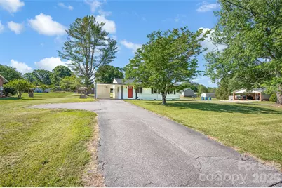 3033 E Nc 10 Highway, Conover, NC 28613 - Photo 3