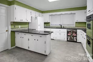 808 Old Mt Holly Rd, Stanley, NC 28164 - Photo 29