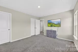 13016 Lannister Dr, Charlotte, NC 28278 - Photo 17