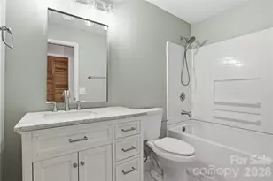 207 Wood Dale Dr, Hendersonville, NC 28791 - Photo 27
