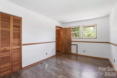 207 Wood Dale Drive, Hendersonville, NC 28791 - Photo 25