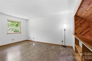 207 Wood Dale Dr, Hendersonville, NC 28791 - Photo 23