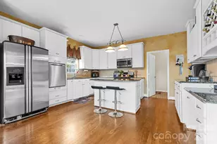 7710 9th Fairway Ln, Mint Hill, NC 28227 - Photo 11