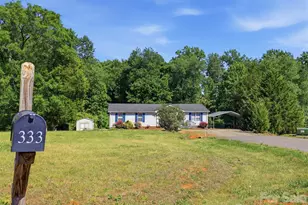 333 Howard Norton Dr, Hiddenite, NC 28636 - Photo 3