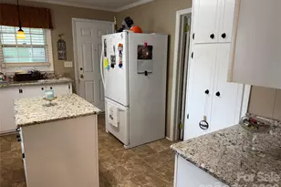 202 W Stevens Dr, Kershaw, SC 29067 - Photo 11