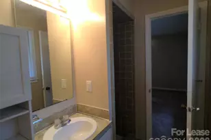 5221 Delivau Dr, Charlotte, NC 28215 - Photo 5